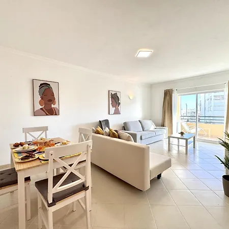 2 By Homing Lägenhet